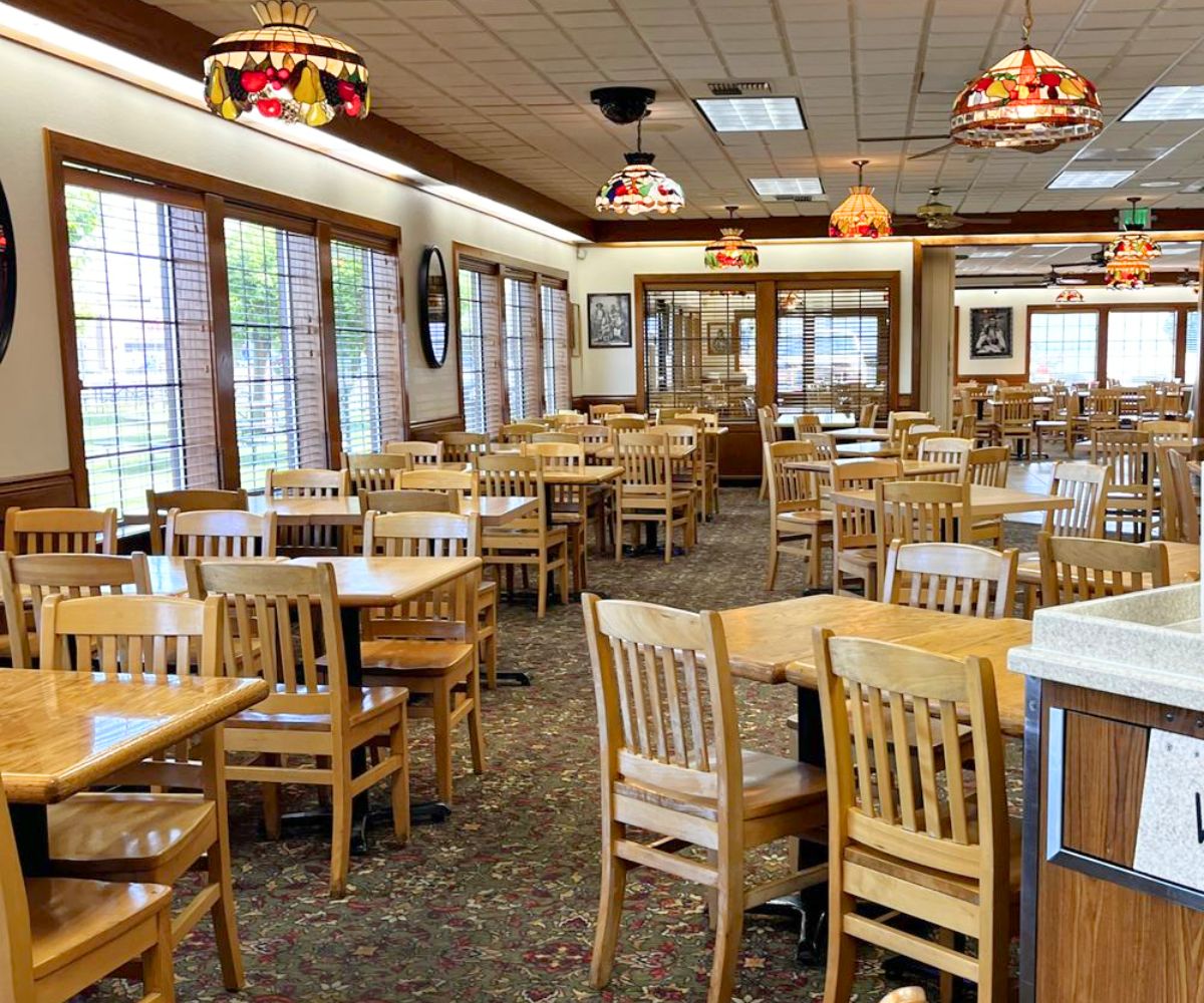 interior of Miner's Drive-In in Yakima, Washington
