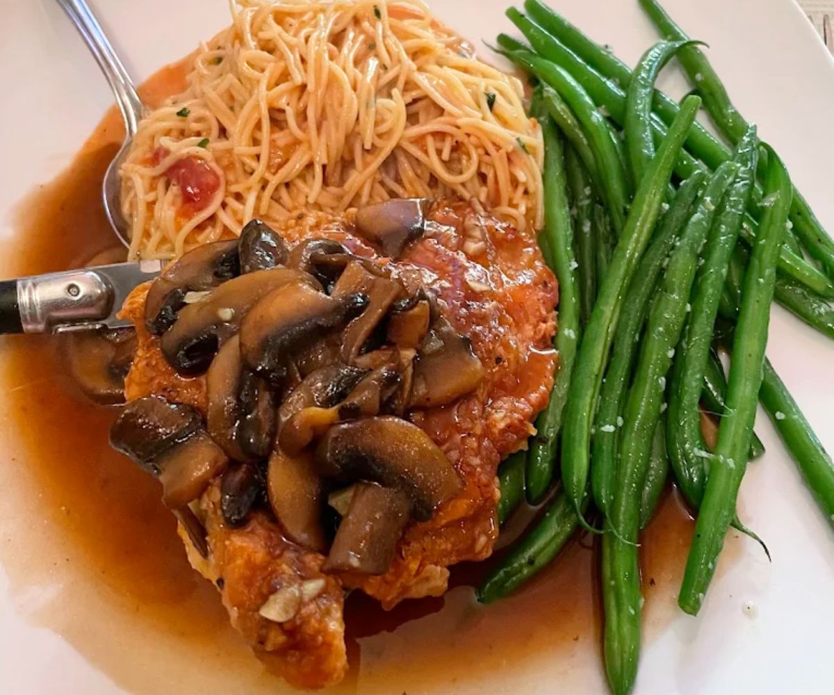 Chicken Marsala at Famous Bistro in Owensboro, Kentucky