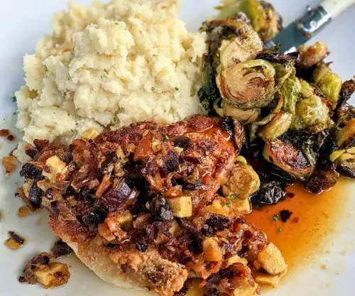 Orchard Chicken at Famous Bistro in Owensboro, Kentucky