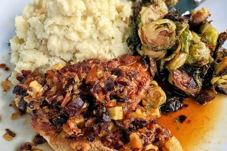 Orchard Chicken at Famous Bistro in Owensboro, Kentucky