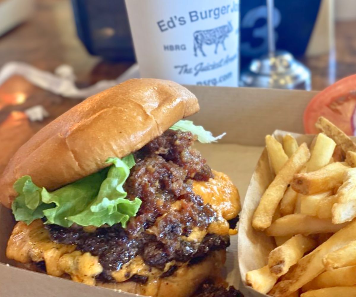 El Magooey/Pimento Cheese Burger at Ed's Burger Joint in Hattiesburg, Mississippi