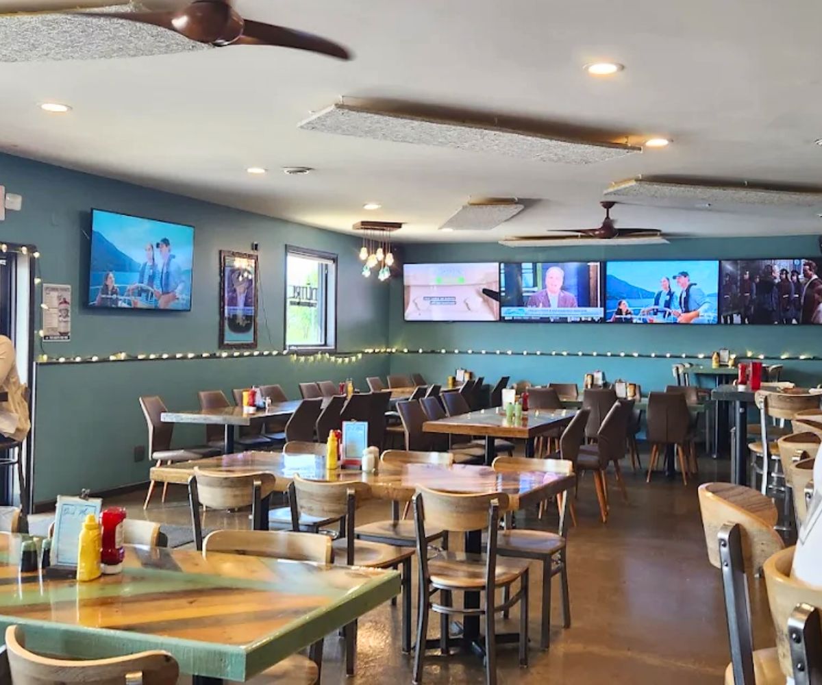 interior of The Porch at Council Bluffs, Iowa