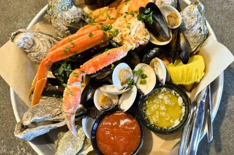 Steamed Seafood Platter at Fuller's Raw Bar in Hampton, Virginia