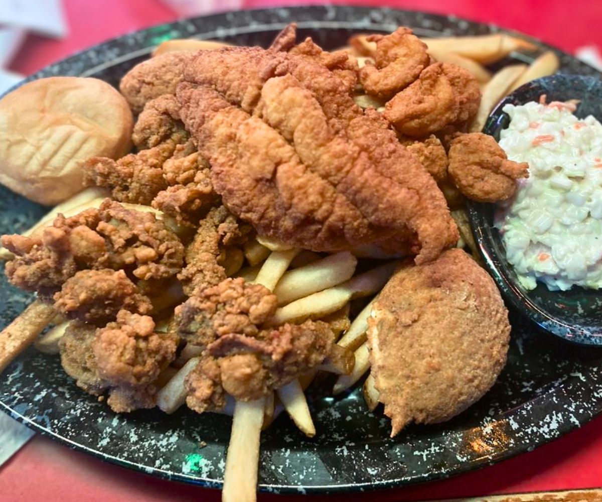 Captain's Platter at Steamboat Bill's on the Lake in Lake Charles, LA