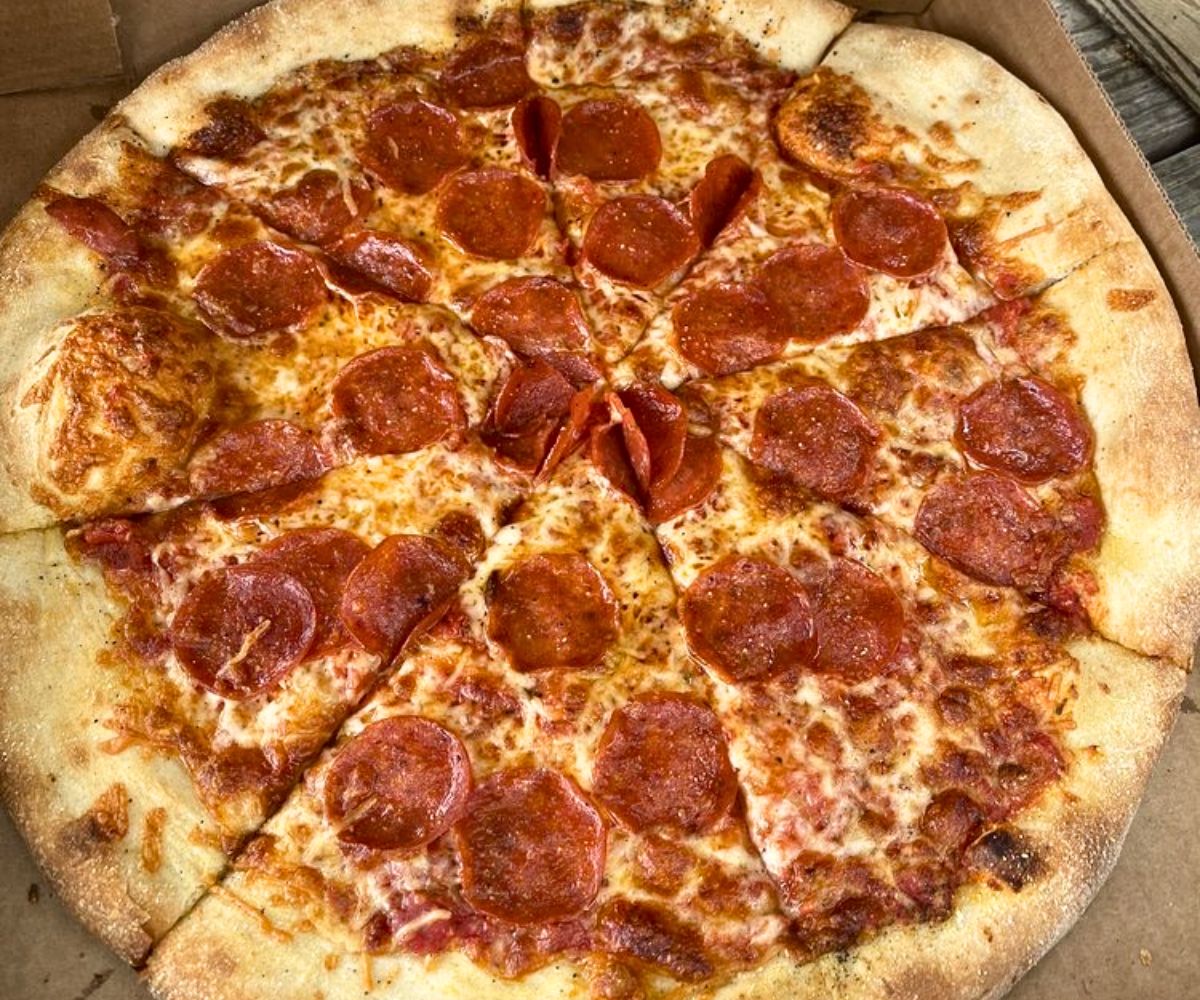 Pepperoni Pizza at Vinnie Van Go-Go's in Savannah, Georgia
