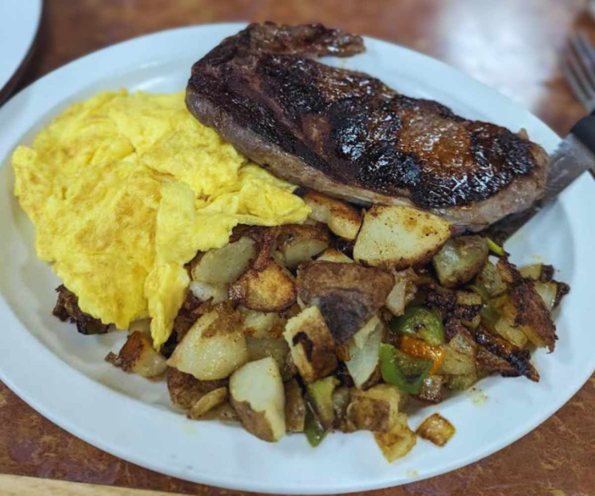 steak and eggs at irene's burger cafe in Palmdale california