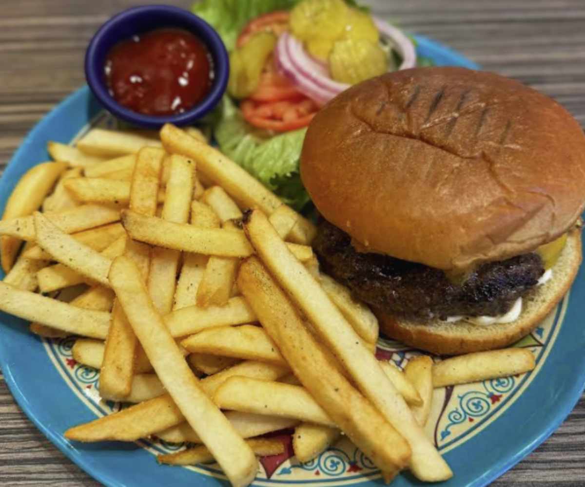 burger at el colibri in salinas CA