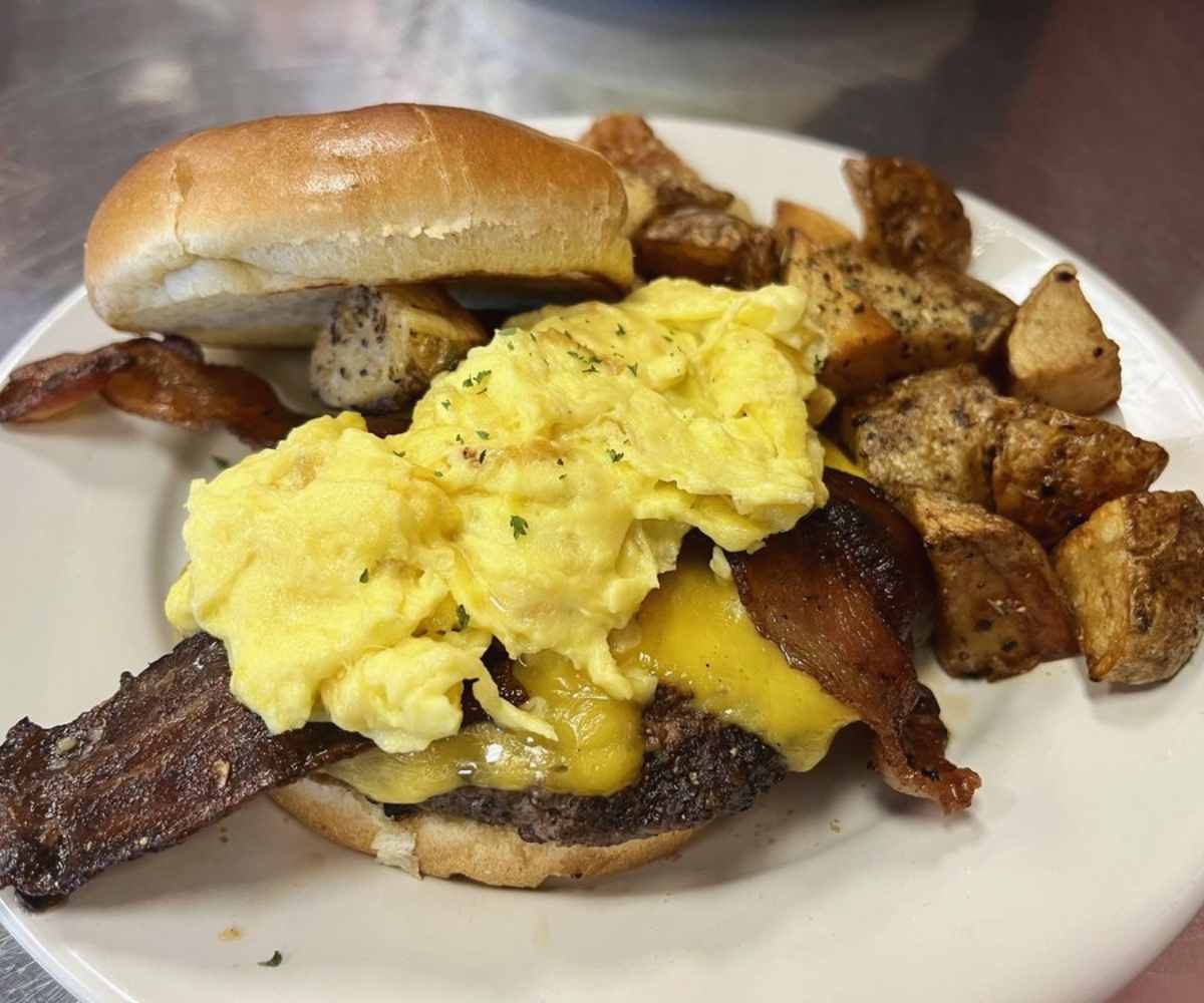 breakfast burger at jamie's cafe in elk grove, CA