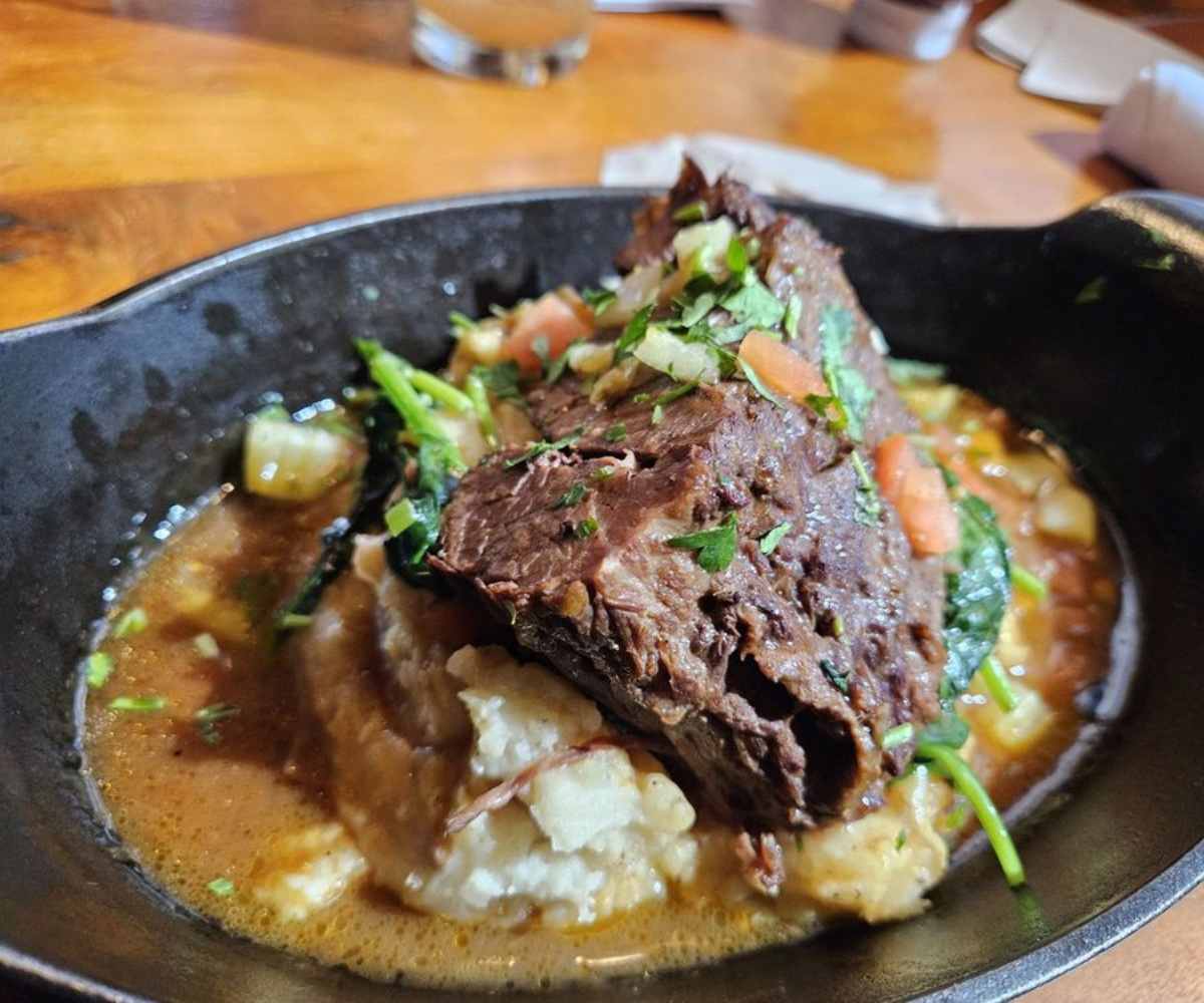 pot roast at lazy dog restaurant in downey, CA