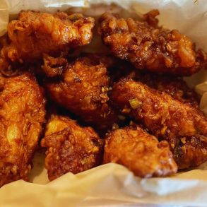 Hot wings at bb.q chicken in santa clarita ca