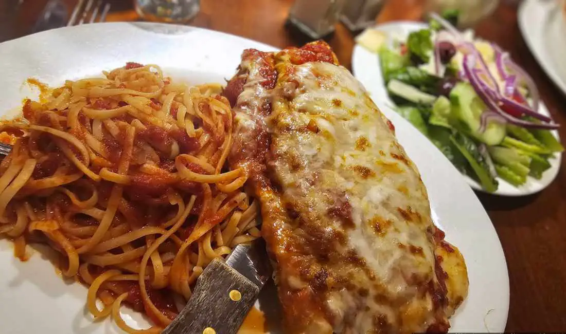 lasagna and spaghetti at Tutto bene in Brockton, MA