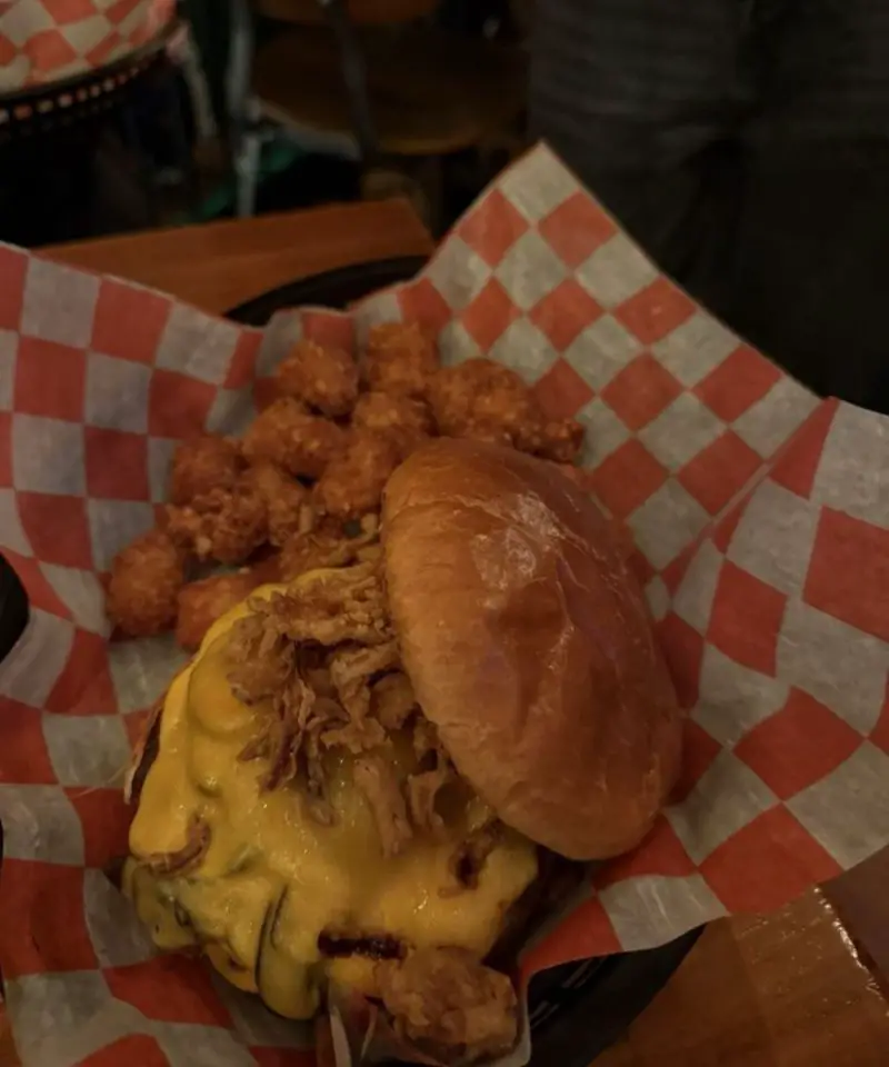 THE LITTLE OWL SOCIAL PUB