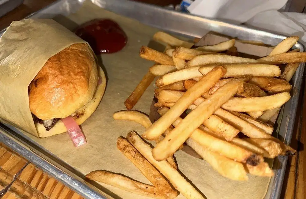 BEAUVINE BURGER CONCEPT