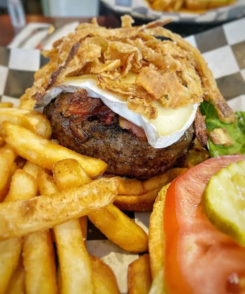 GILBERT'S 17TH STREET GRILL