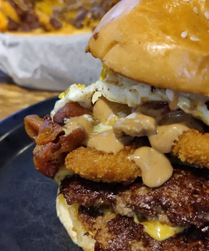 ZOMBIE BURGER + DRINK LAB