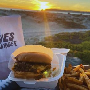 Photos for Hayes Burger