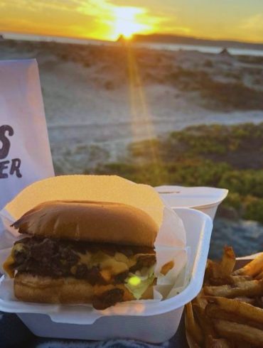 Photos for Hayes Burger