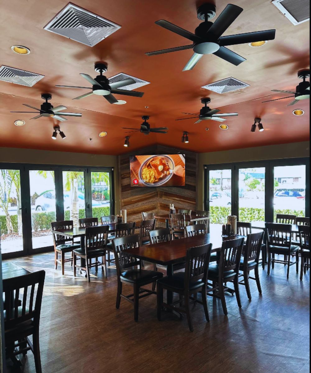 Photos for Famous Dave's