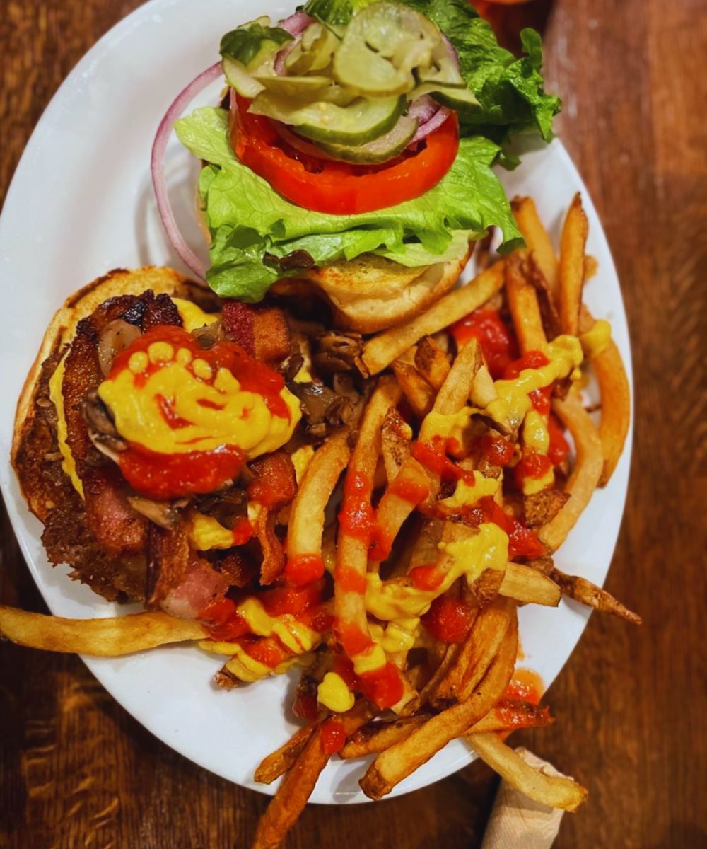 Photos for Green Truck Neighborhood Pub