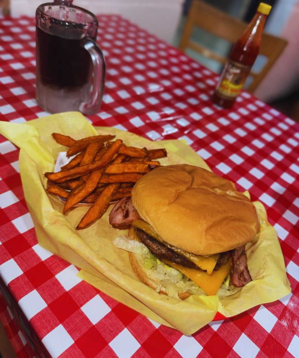 Photos for Del's Charcoal Burgers