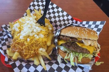 Photos for Super Chili Burgers