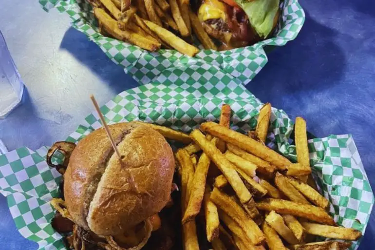 Photos for Casper's and Runyon's Nook