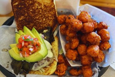 Photos for Paradise Valley Burger