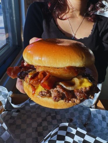 Photos for Made Burgers