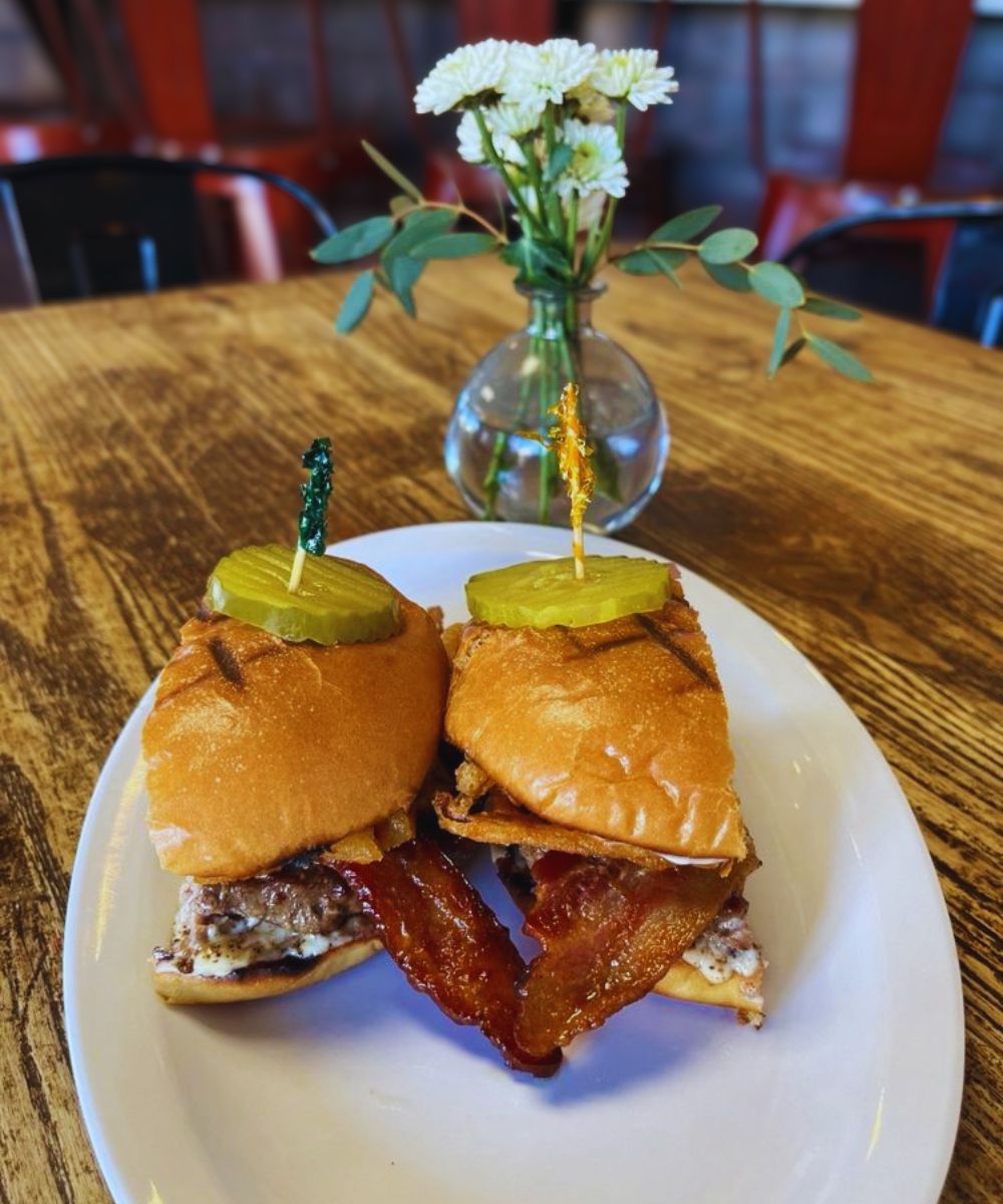 Photos for HD Burger & More