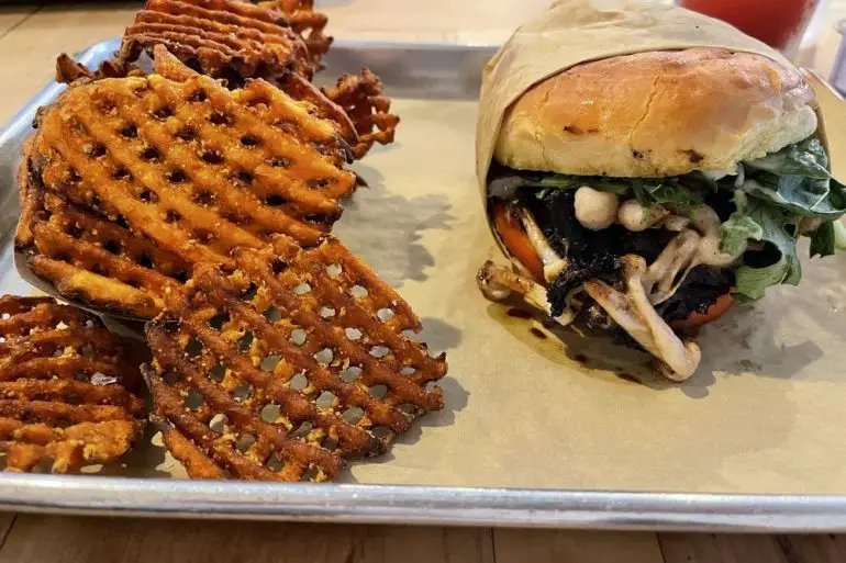 BEAUVINE BURGER CONCEPT