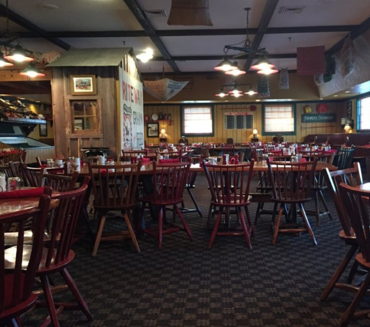  at Machine Shed Restaurant Davenport located in Davenport, IA. 