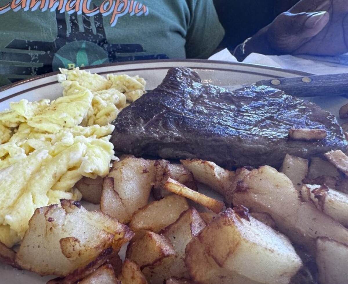 Food at The Pit Stop 292 Cafe located in Las Cruces, NM