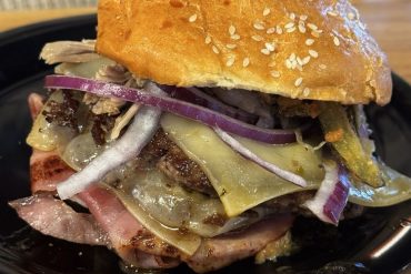 ZOMBIE BURGER + DRINK LAB