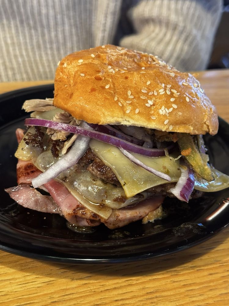 ZOMBIE BURGER + DRINK LAB