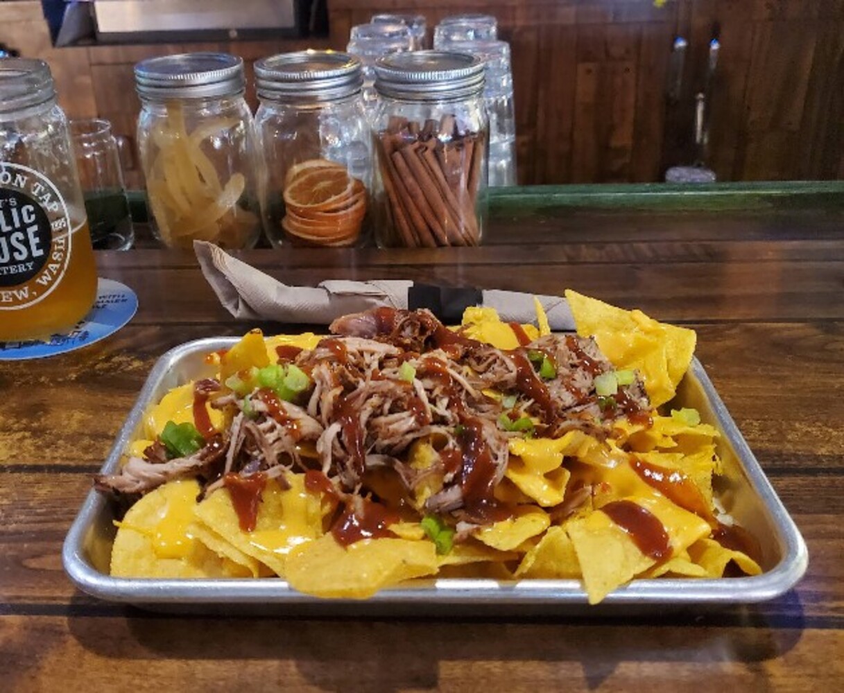 Food at Porky's Public House & Eatery located in Longview, WA.