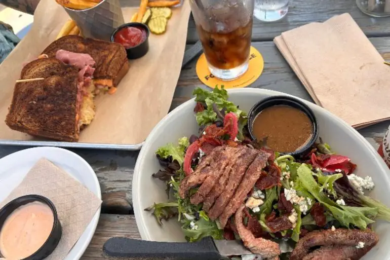 Food at Porky's Public House & Eatery located in Longview, WA.