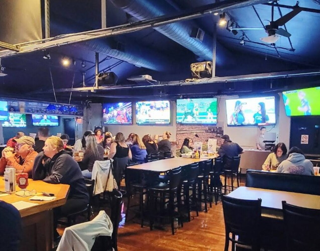  at Tavern 12 located in Warwick, RI. 