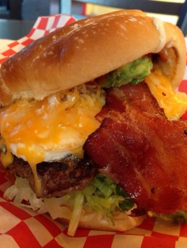 PETER'S GOURMADE BURGERS