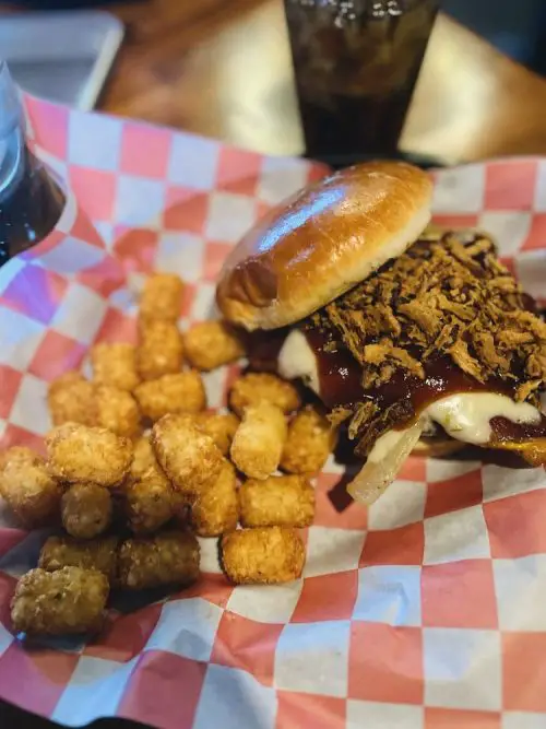 THE LITTLE OWL SOCIAL PUB