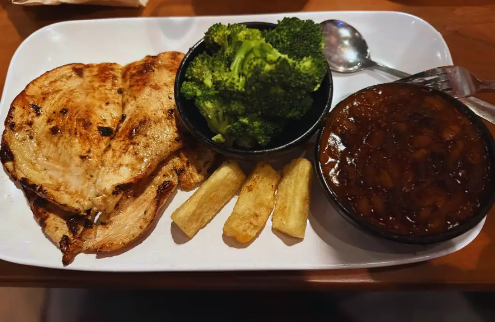 Photos for Famous Dave's