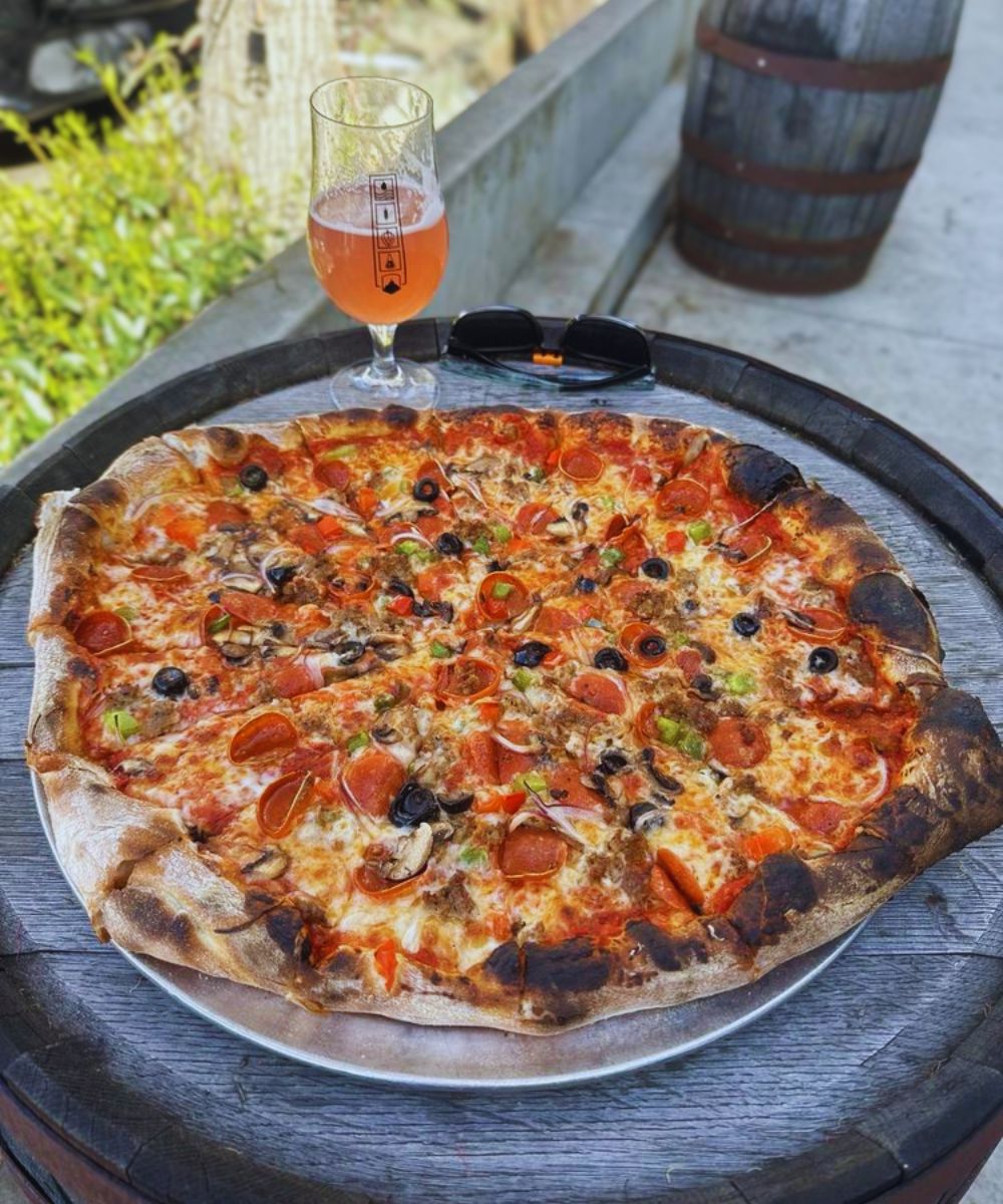 Photos for Thunderbolt Pizza