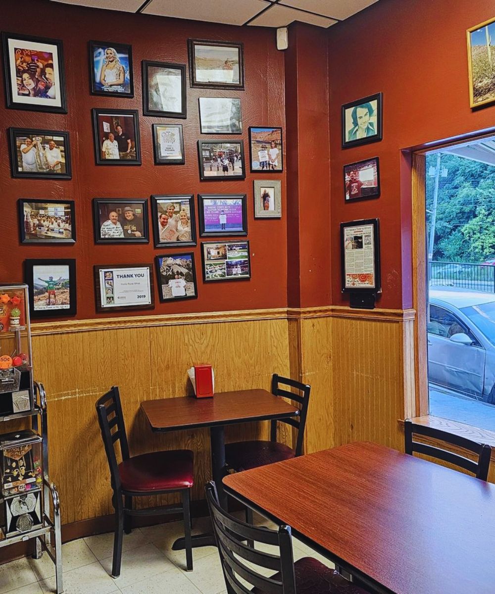 Photos for Fiori's Pizzaria