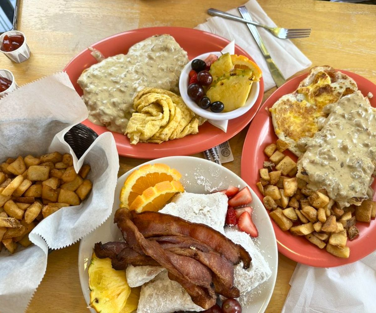 various breakfast dishes at Doodles in Lexington, Kentucky