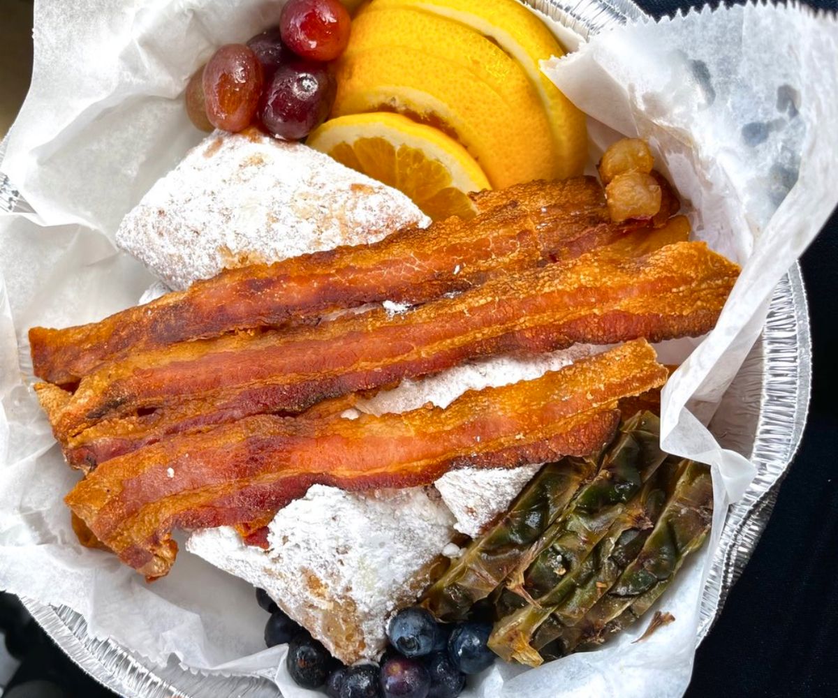 Pig and Plush at Doodles in Lexington, Kentucky