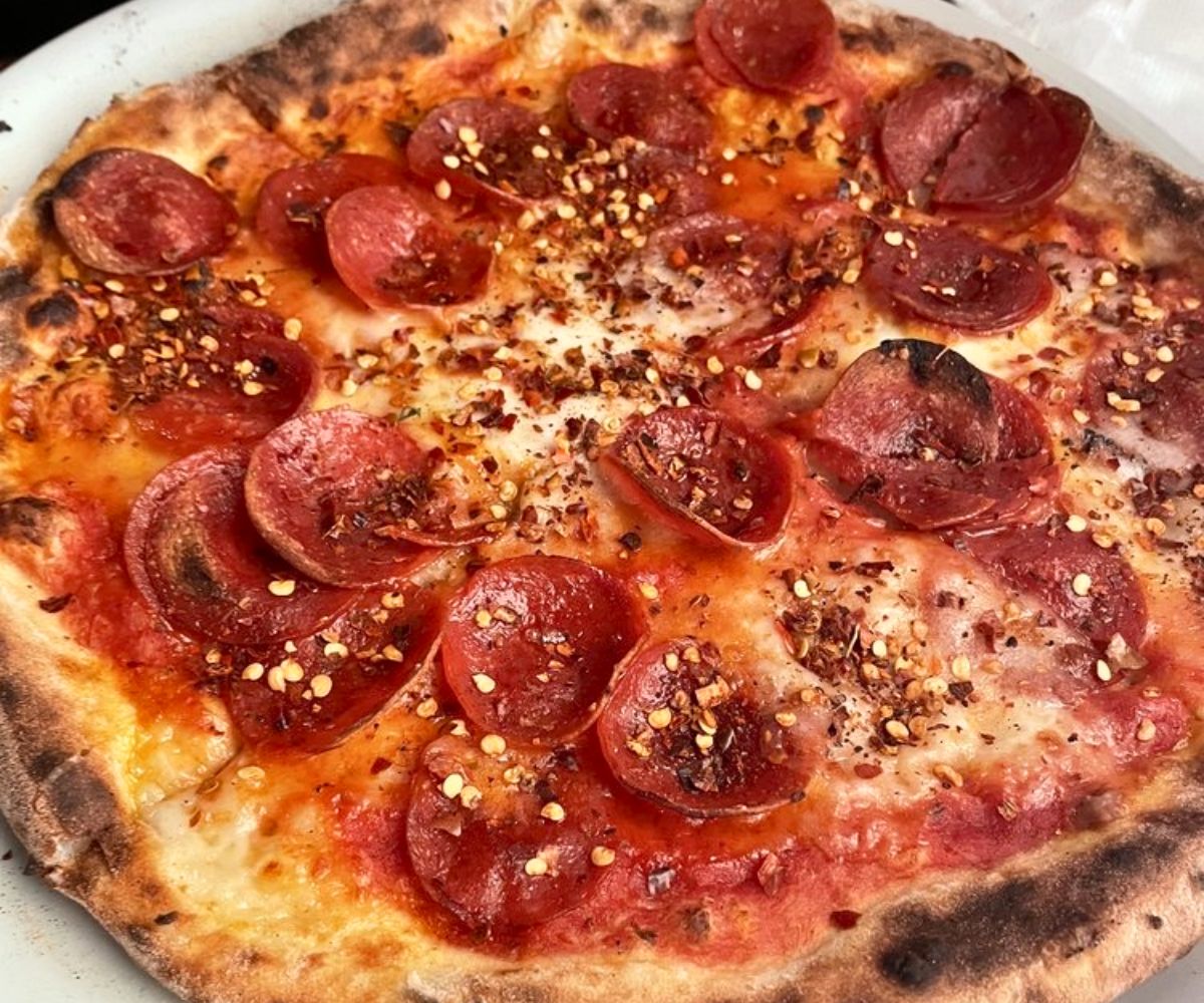 Americana Pizza at Fabio On Fire | Pizzeria Italiana in Peoria, Arizona