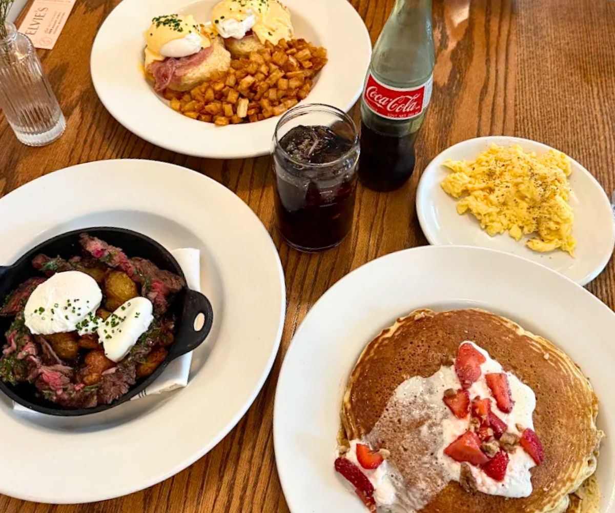 breakfast at Elvie's in Jackson, Mississippi