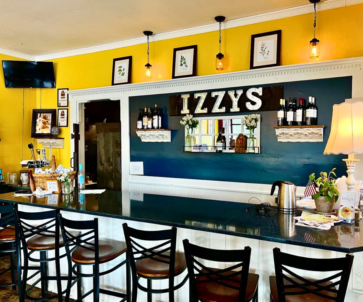 counter at Izzy's Comfort Kitchen in Coeur D'Alene, ID