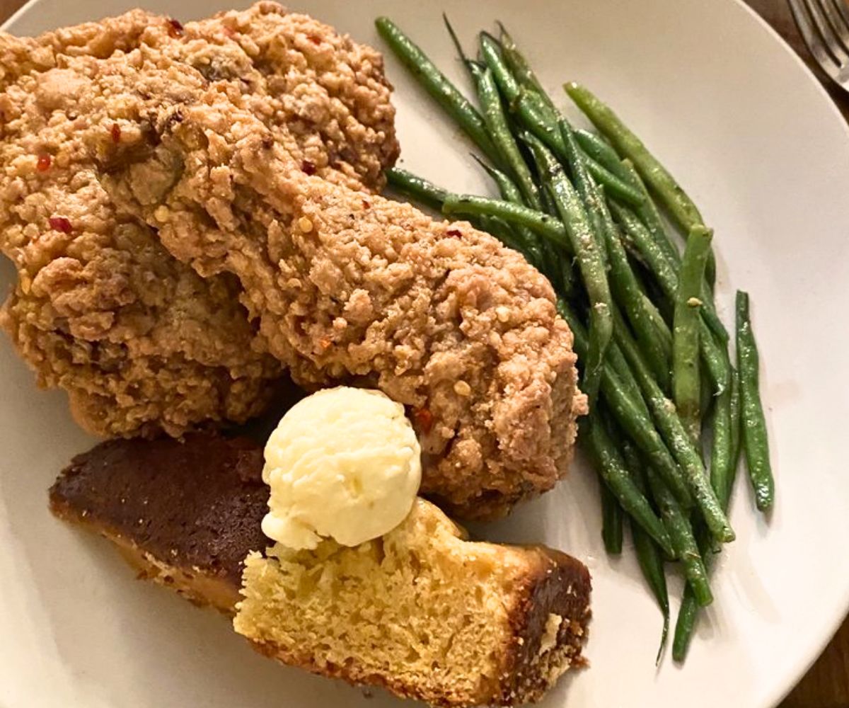 Izzy's Fried Chicken Dinner at Izzy's Comfort Kitchen in Coeur D'Alene, ID