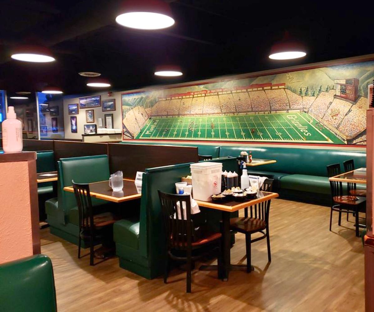 interior of Paul's Pancake Parlor in Missoula, MT