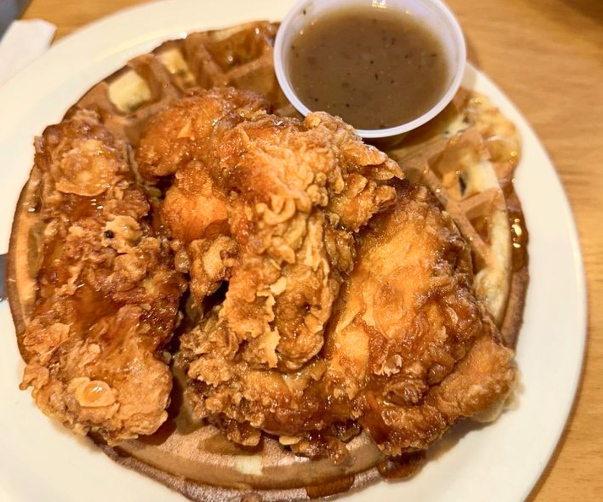 Chicken & Waffles at Cyndia's in Totowa, New Jersey